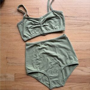 CELADON Arq Set in Medium